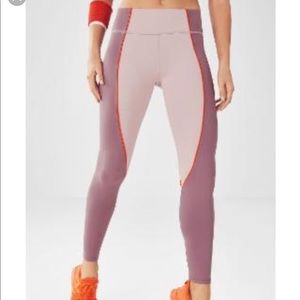 Fabletics Salar Statement Power Hold legging